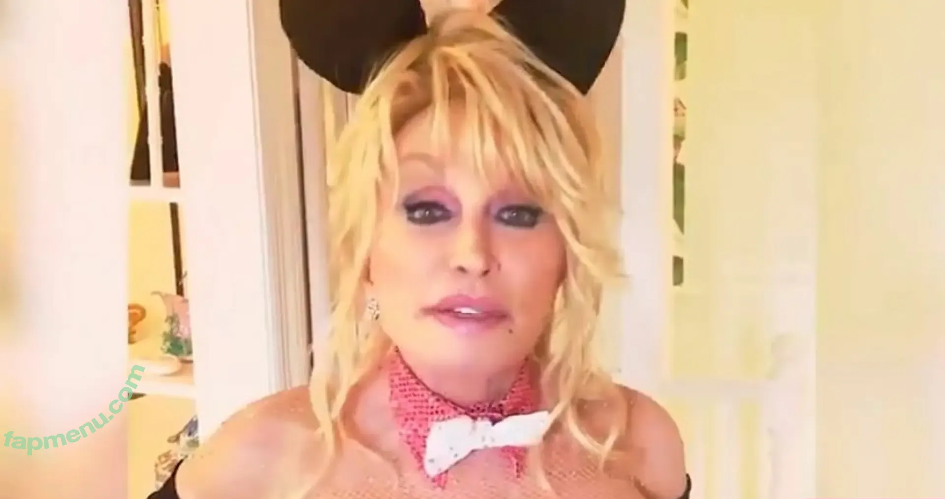 Dolly Parton nude photo #0009 (Dolly Parton)
