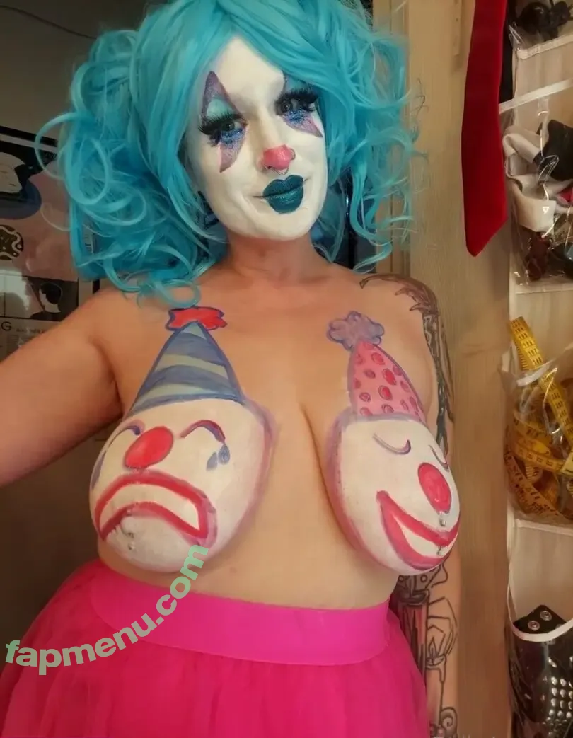 dollylaveau nude photo #0006 (twotonguedtemptress)