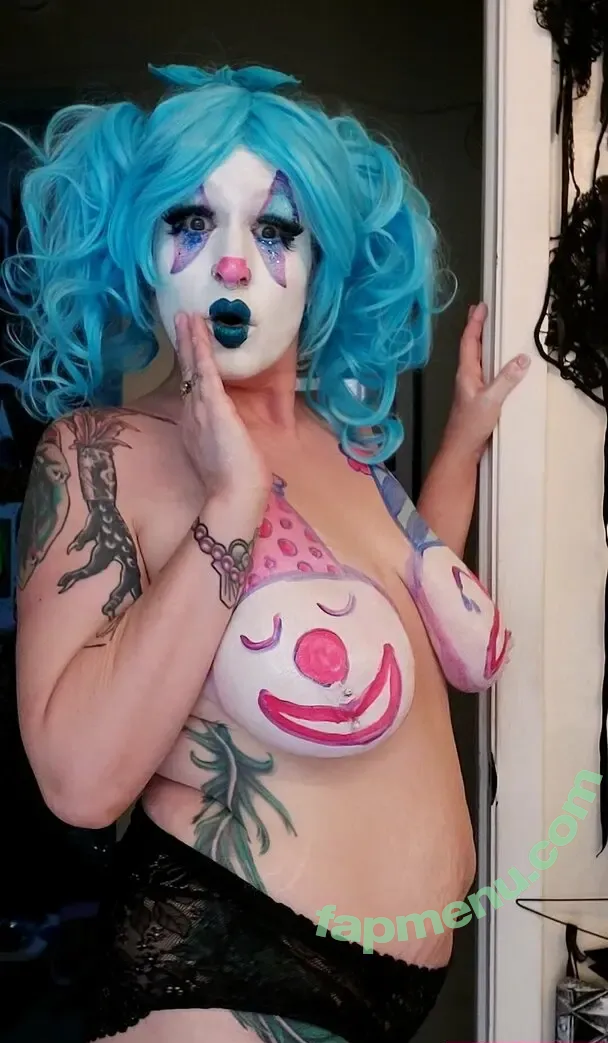 dollylaveau nude photo #0020 (twotonguedtemptress)