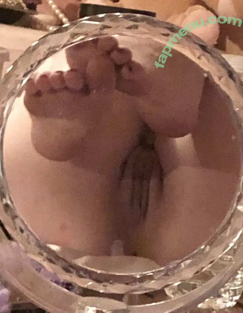 dollylol nude photo #0112 (diabolic_dolly / dollybxbyy)
