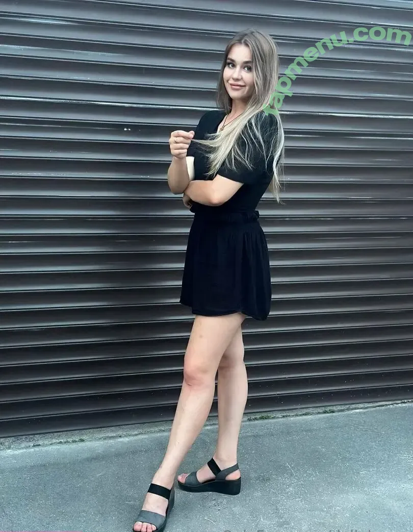 dollyluxee nude photo #0008 (dollyluxee)