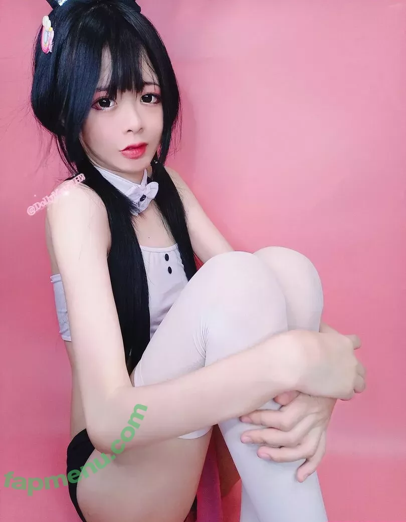 DollyMew nude photo #0098 (dollymewth / dollymewth2)