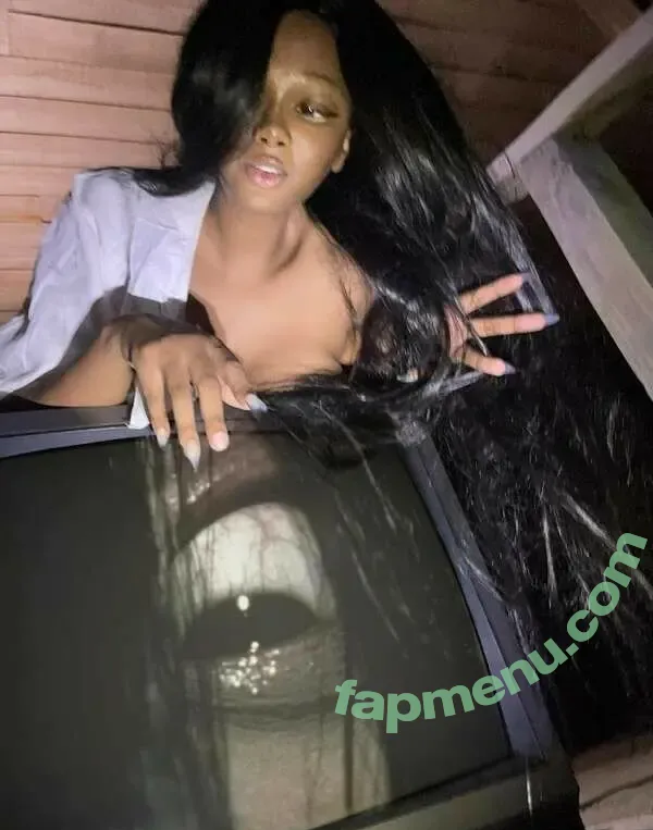 Dollyrama nude photo #0162 (Peachimochii)