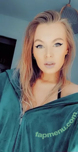 dollyrosefree / the_dollyrose nude photo #0001