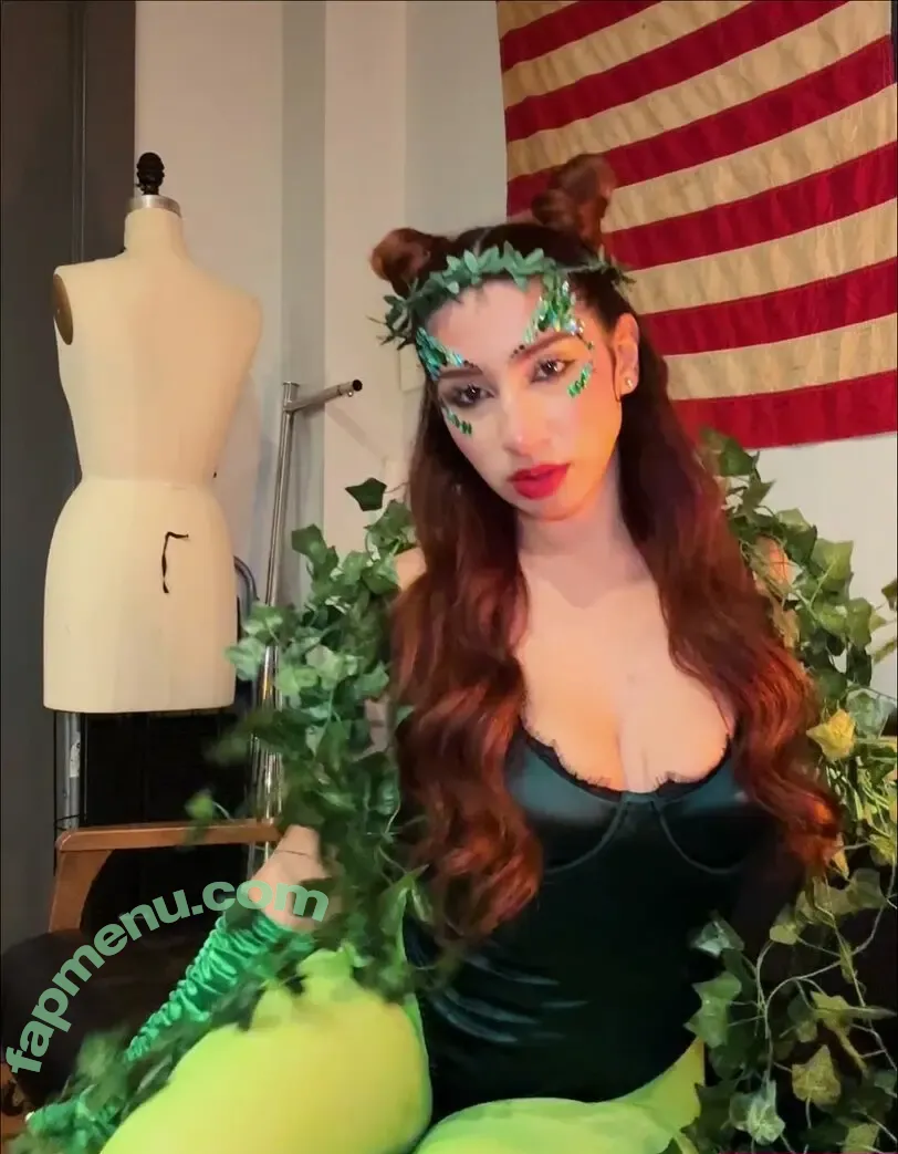 domi.elizabethh nude photo #0108 (domi.elizabeth / domielizabethh)