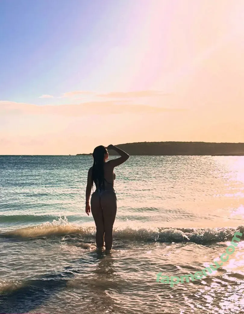 domi.elizabethh nude photo #0115 (domi.elizabeth / domielizabethh)