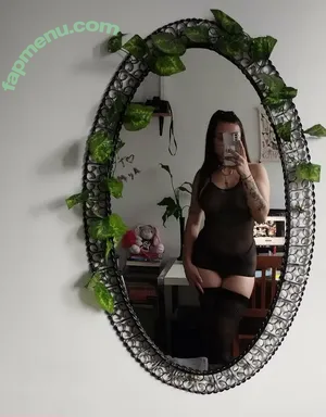 dominannala / iamdominaana nude photo #0010