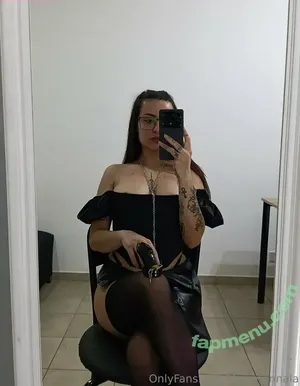dominannala / iamdominaana nude photo #0015