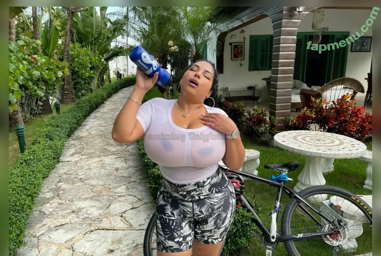 DominicanPoison nude photo #0068 (MizzIssy)