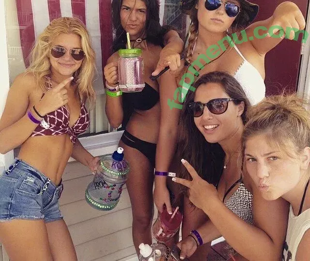 Dominique D'Angelo nude photo #0233 (Mini Jello / mini_jello / minijello)