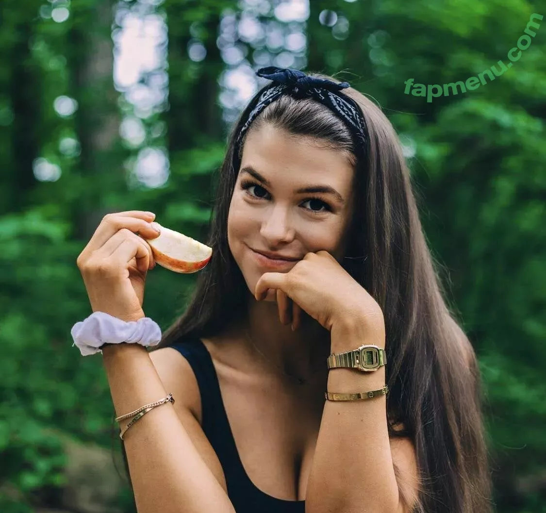 Dominique D'Angelo nude photo #0285 (Mini Jello / mini_jello / minijello)