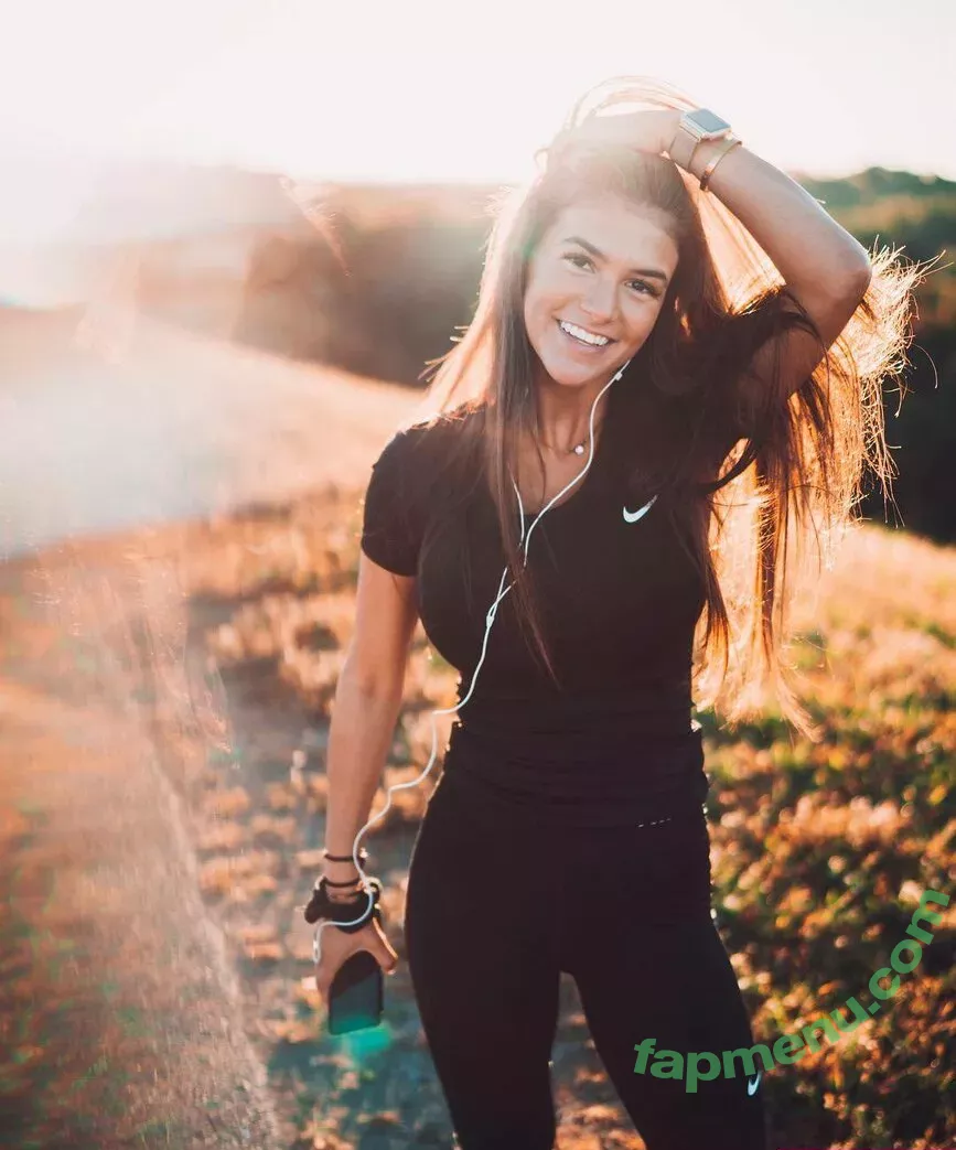 Dominique D'Angelo nude photo #0308 (Mini Jello / mini_jello / minijello)