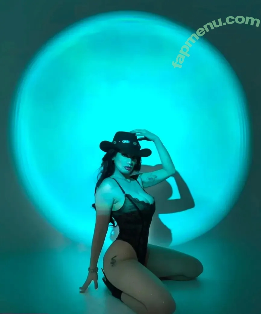 Dominique Dicaprio nude photo #0020 (dominiquedicaprio)