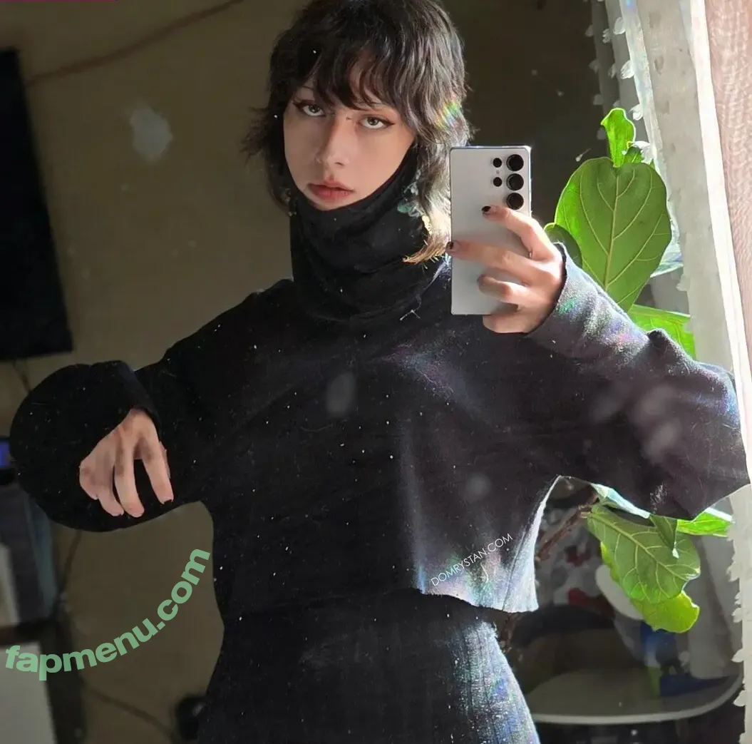 Dominique Rystan nude photo #0120 (DomRystan)