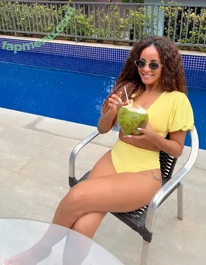 Domitila Barros / domitila_barros nude photo #0048