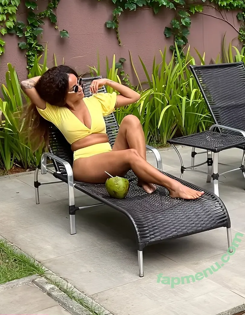 Domitila Barros nude photo #0050 (domitila_barros)