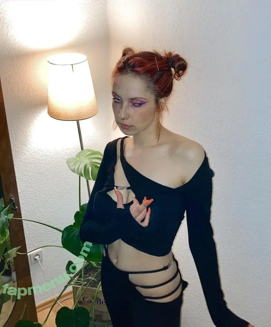 Domiziana nude photo #0040 (Domiziana)