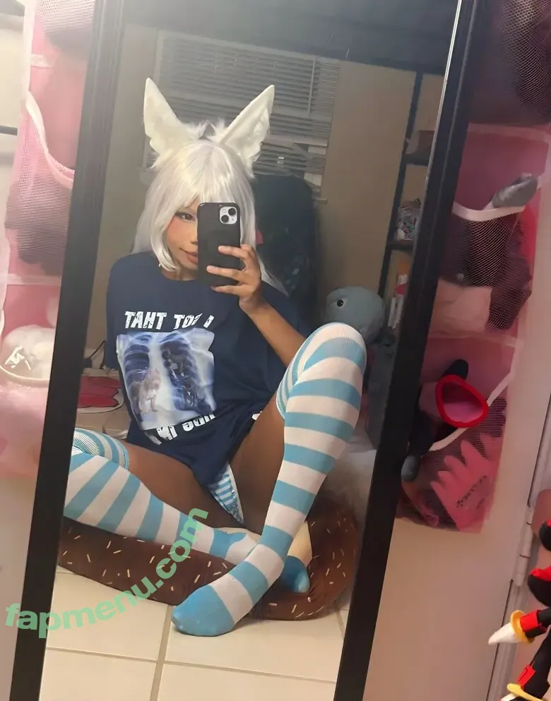 Domolambic nude photo #0012 (Bricky)