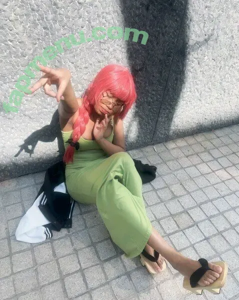 Domolambic nude photo #0017 (Bricky)