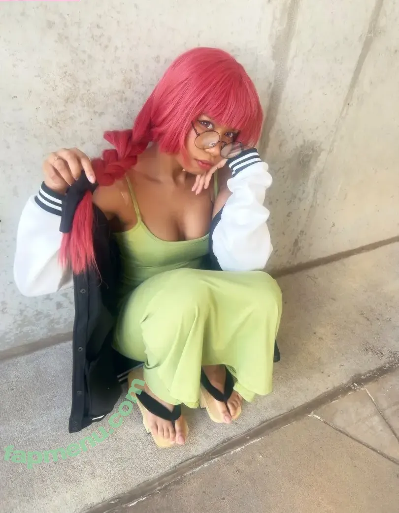 Domolambic nude photo #0019 (Bricky)