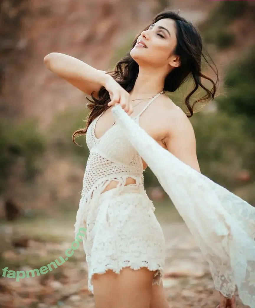 Donal Bisht nude photo #0031 (bisht / donalbisht)