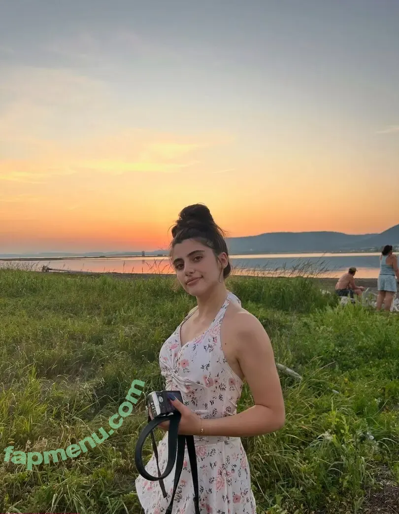 Donaxaah nude photo #0056 (3amodondon / Dona Atallah)