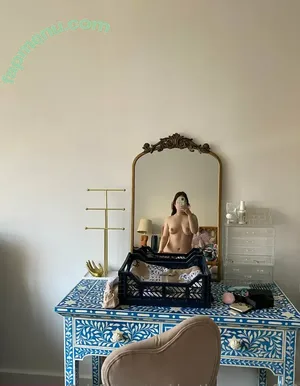  nude photo #0007