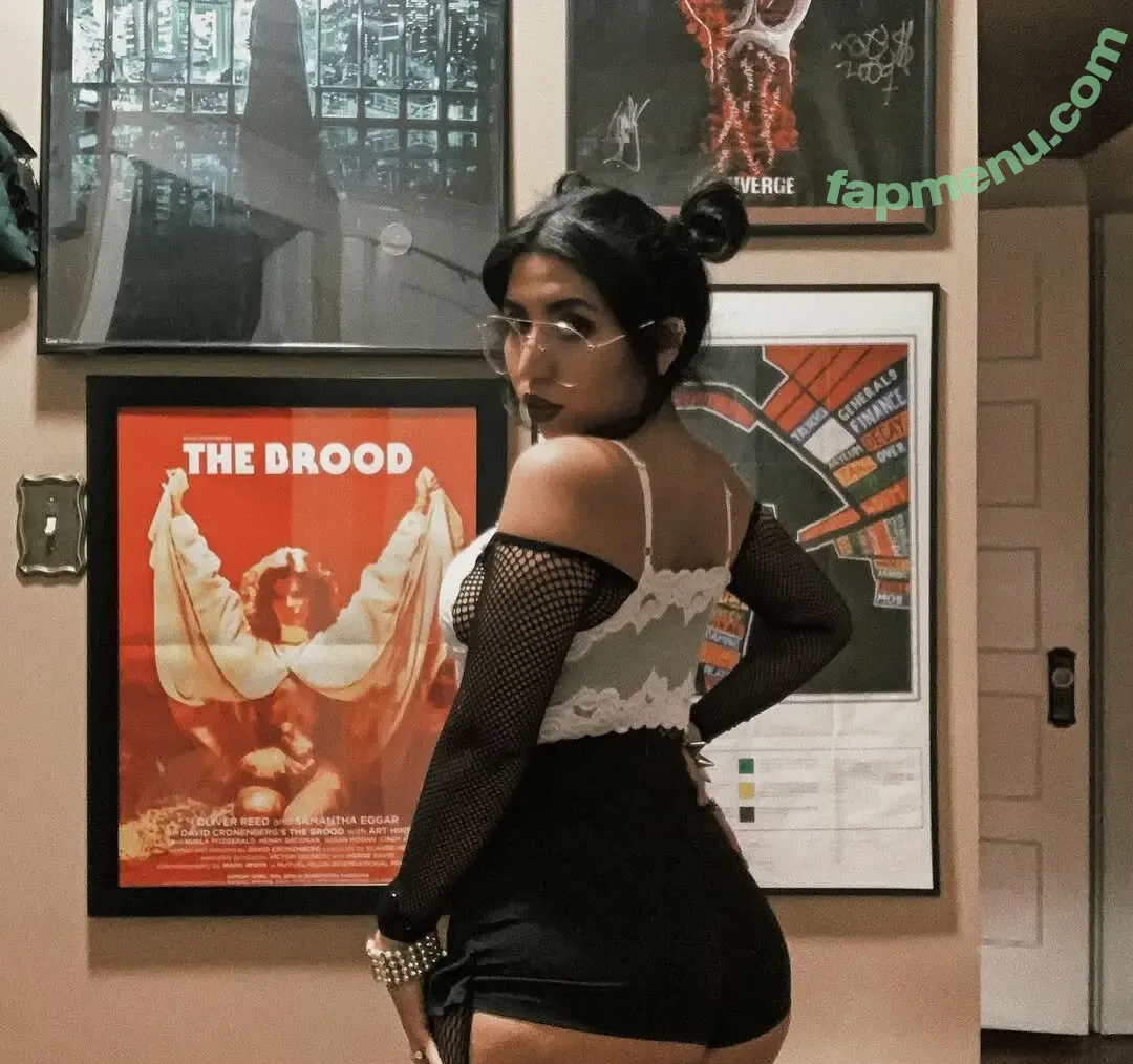 Doomvana nude photo #0025 (Doomvana)
