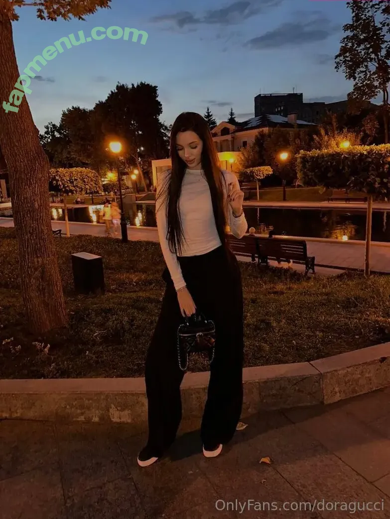 doragucci nude photo #0011 (doragucci)