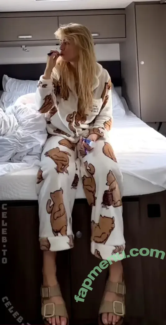 Doreen Petrova nude photo #0114 (doreenpetrova_)