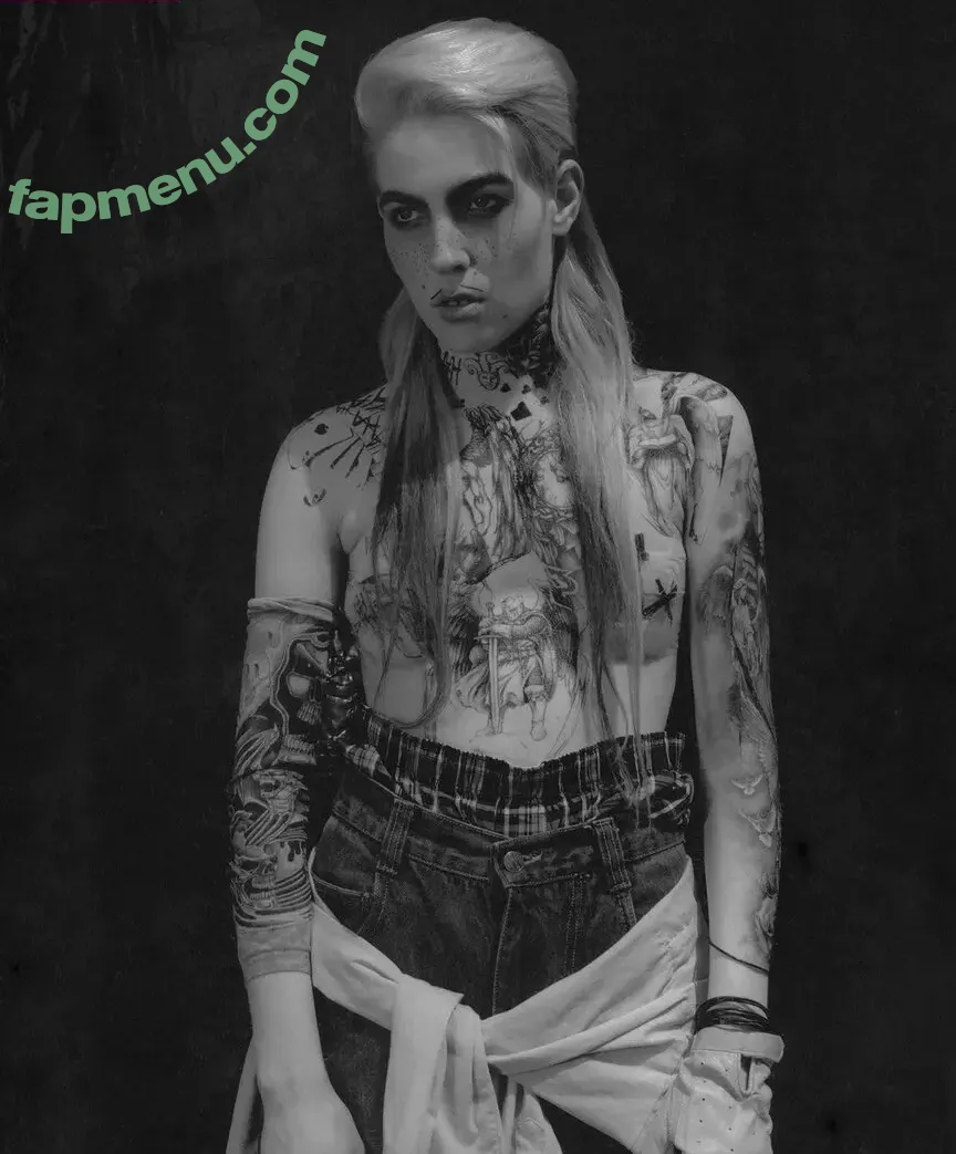 Dorian Electra nude photo #0030 (dorianelectra)