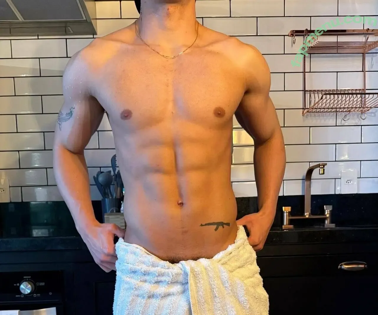 dorian_mcdon nude photo #0053 (yeabuddy_dorian)