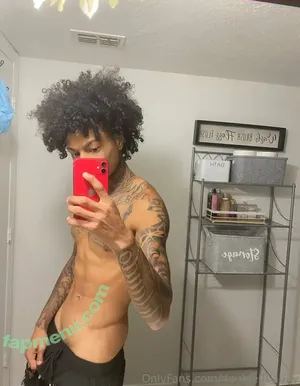  nude photo #0005