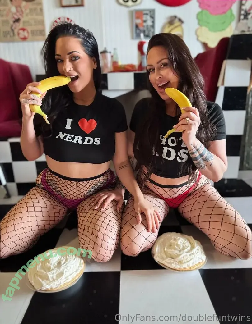 doublefuntwins nude photo #0022 (double.fun.twins)