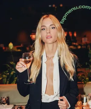 Doukissa Nomikou / dutchesss_ nude photo #0010