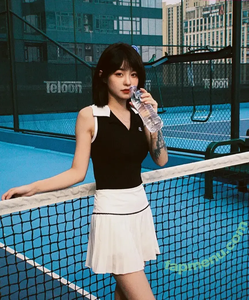 douuod57 nude photo #0001 (Dou57dou)