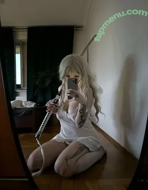  nude photo #0001
