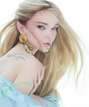 Dove Cameron / darkwingdove / dovecameron nude photo #0263
