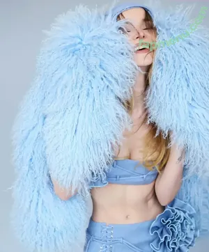 Dove Cameron / darkwingdove / dovecameron nude photo #0289