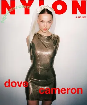 Dove Cameron / darkwingdove / dovecameron nude photo #0312