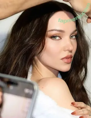 Dove Cameron / darkwingdove / dovecameron nude photo #0457