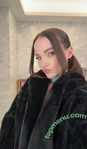 Dove Cameron / darkwingdove / dovecameron nude photo #0482