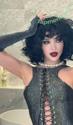 Dove Cameron / DoveCameron / darkwingdove / officialdovecameron nude photo #0560