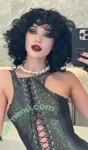 Dove Cameron / DoveCameron / darkwingdove / officialdovecameron nude photo #0571