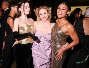 Dove Cameron / DoveCameron / darkwingdove / officialdovecameron nude photo #0617