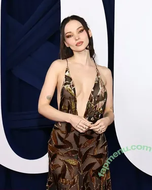 Dove Cameron / DoveCameron / darkwingdove / officialdovecameron nude photo #0651