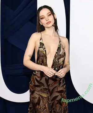 Dove Cameron / DoveCameron / darkwingdove / officialdovecameron nude photo #0653