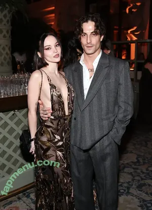 Dove Cameron / DoveCameron / darkwingdove / officialdovecameron nude photo #0683