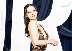 Dove Cameron / DoveCameron / darkwingdove / officialdovecameron nude photo #0787