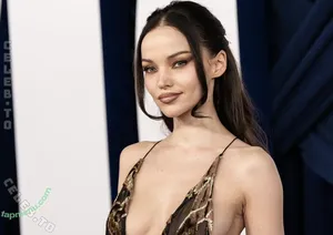 Dove Cameron / DoveCameron / darkwingdove / officialdovecameron nude photo #0788